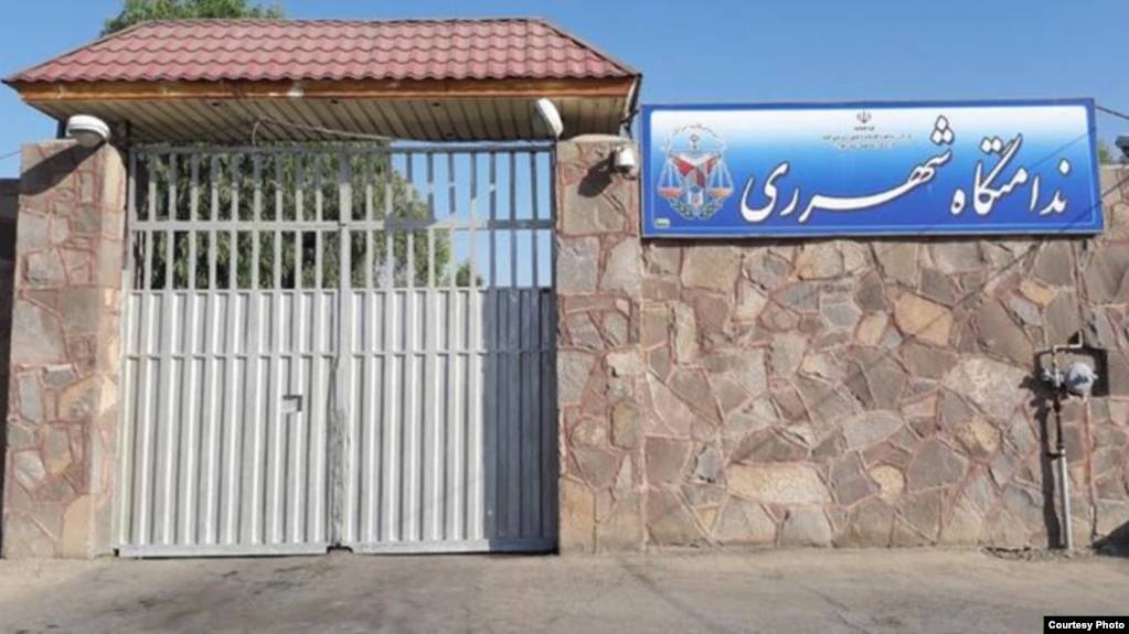 اعتراض به وضعیت زندان قرچک؛ محرومیت «سیستماتیک» زندانیان زن